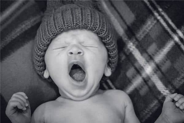 梦见打哈欠是什么意思 梦见打哈欠是什么意思