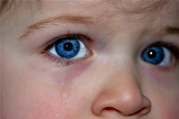 梦见女儿哭是什么意思 梦见女儿哭是什么意思