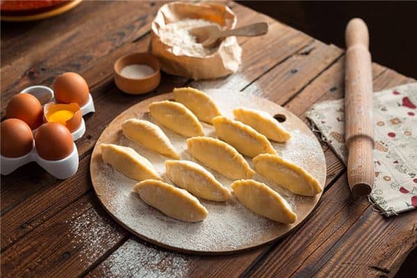 梦见卖饺子是什么意思 梦见卖饺子是什么意思