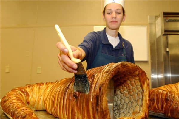 梦见涂油脂是什么意思 梦见涂油脂是什么意思