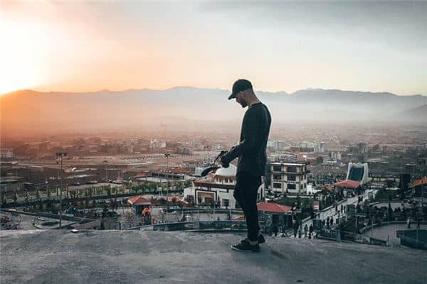 梦见亲人坠楼是什么意思 梦见亲人坠楼是什么意思