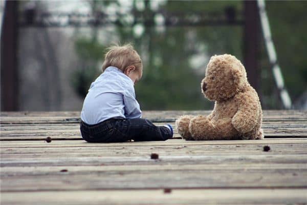 梦见小男孩死了是什么意思 梦见小男孩死了是什么意思