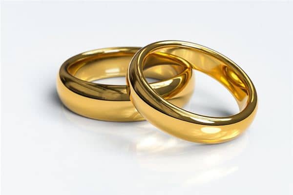 梦见捡黄金是什么意思 梦见捡黄金是什么意思