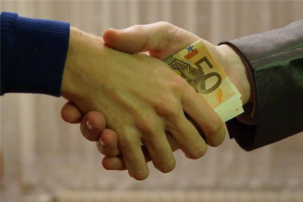 梦见自己借钱 梦见自己借钱