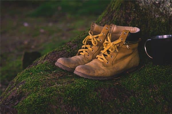 梦见用鞋打人是什么意思 梦见用鞋打人是什么意思