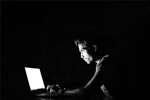 梦见木马病毒是什么意思 梦见木马病毒是什么意思