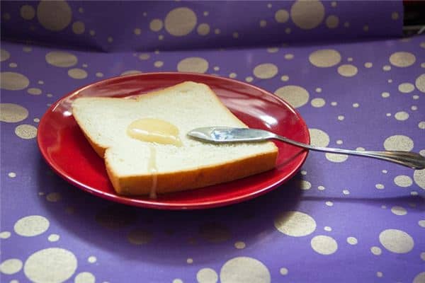 梦见打破碟子是什么意思 梦见打破碟子是什么意思