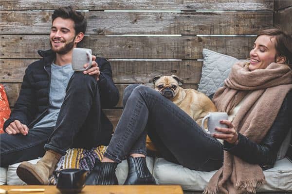 梦见朋友调情是什么意思 梦见朋友调情是什么意思