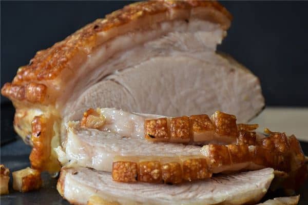 梦见吃猪肉是什么意思 梦见吃猪肉是什么意思