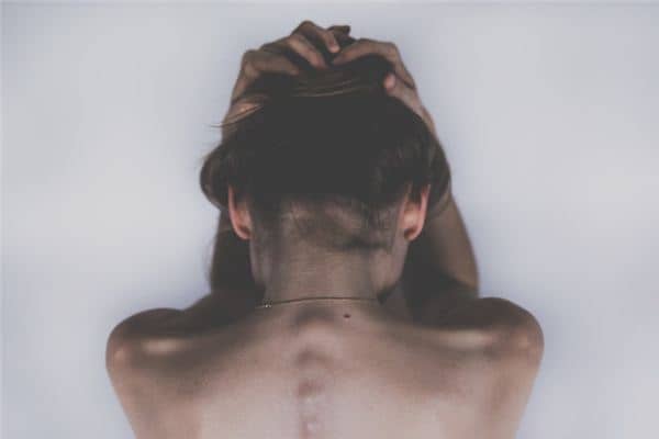 梦见有人呻吟是什么意思 梦见有人呻吟是什么意思