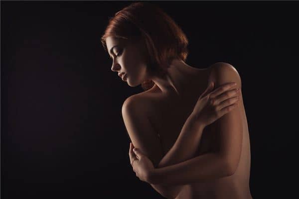 梦见赤身裸体是什么意思 梦见赤身裸体是什么意思