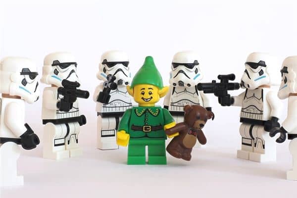 梦见围攻是什么意思 梦见围攻是什么意思