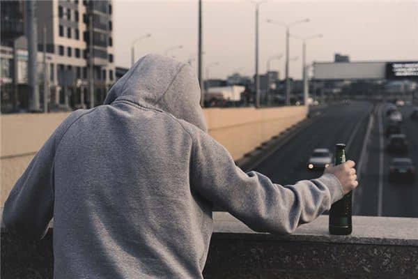 梦见微醉是什么意思 梦见微醉是什么意思