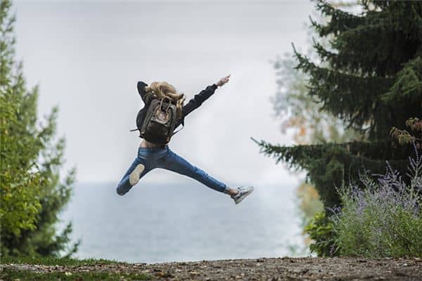 梦见又蹦又跳是什么意思 梦见又蹦又跳是什么意思