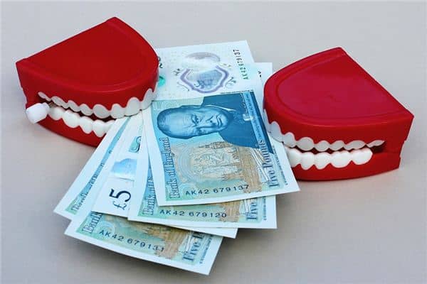 梦见吃钱是什么意思 梦见吃钱是什么意思