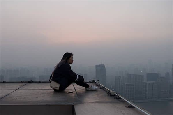 梦见跳楼未遂是什么意思 梦见跳楼未遂是什么意思