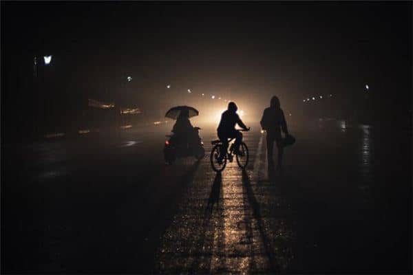 梦见逆风而行是什么意思 梦见逆风而行是什么意思