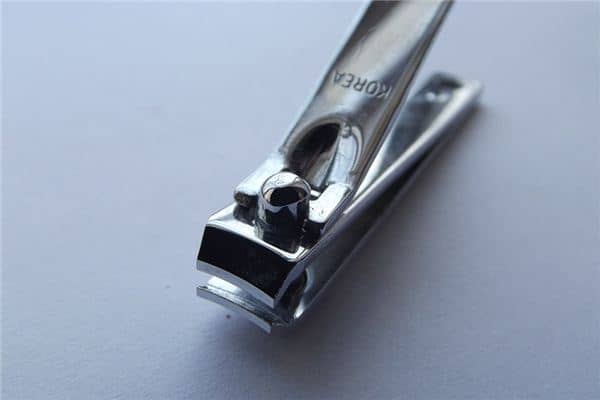 梦见剪指甲是什么意思 梦见剪指甲是什么意思