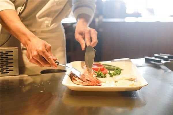 梦见烹饪菜肴是什么意思 梦见烹饪菜肴是什么意思