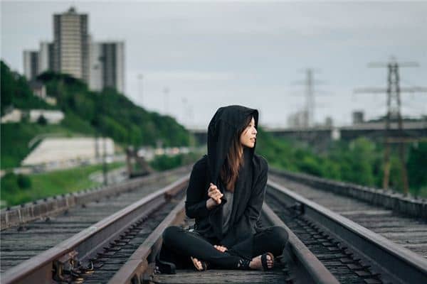 梦见危险是什么意思 梦见危险是什么意思