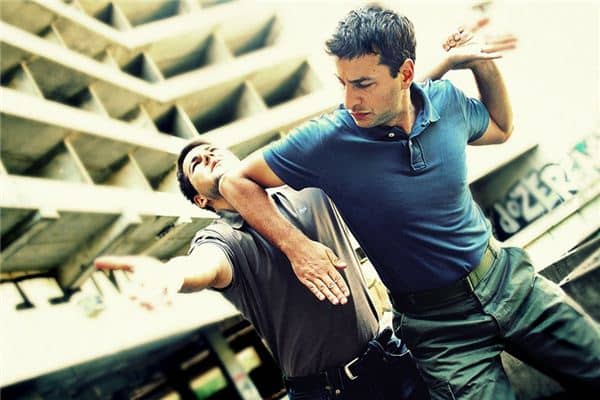 梦见兄弟吵架是什么意思 梦见兄弟吵架是什么意思