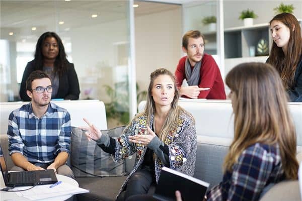 梦见讨论是什么意思 梦见讨论是什么意思