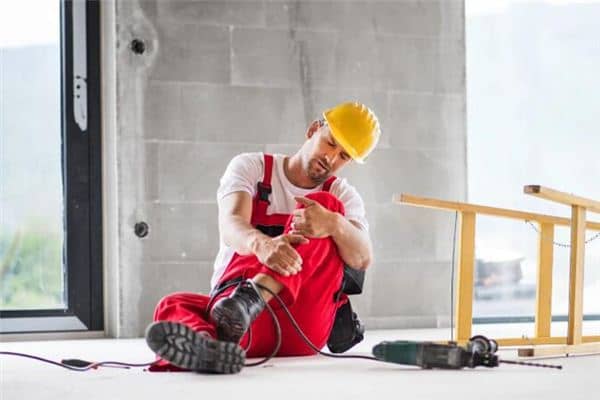 梦见摔断腿是什么意思 梦见摔断腿是什么意思