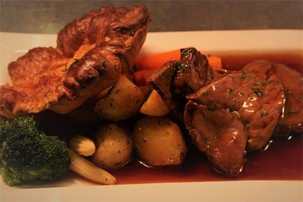 梦见吃大餐 梦见吃大餐