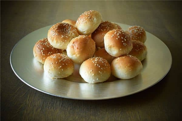 梦见吃烧饼是什么意思 梦见吃烧饼是什么意思