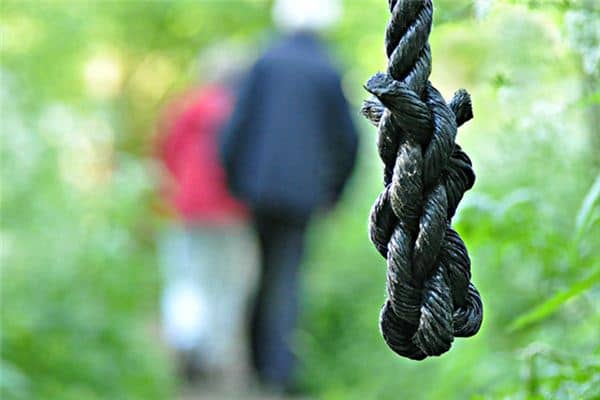 梦见上吊自杀是什么意思 梦见上吊自杀是什么意思