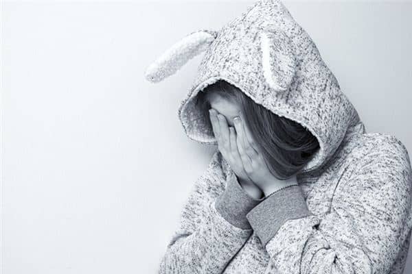 梦见他人哭是什么意思 梦见他人哭是什么意思