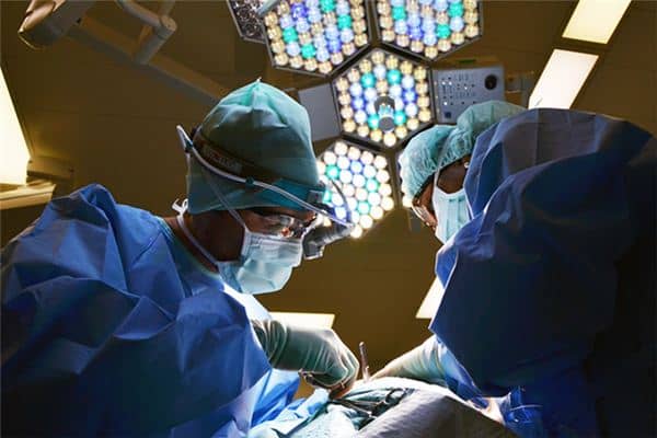 梦见去请医生是什么意思 梦见去请医生是什么意思