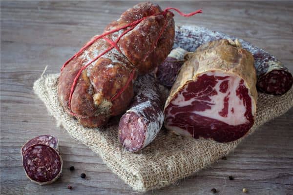 梦见吃驴肉是什么意思 梦见吃驴肉是什么意思