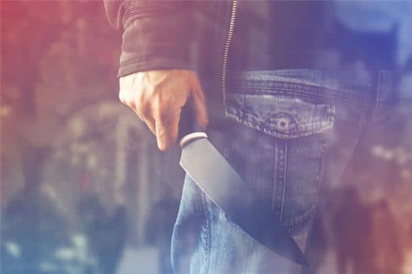 梦见砍人是什么预兆 梦见砍人是什么预兆