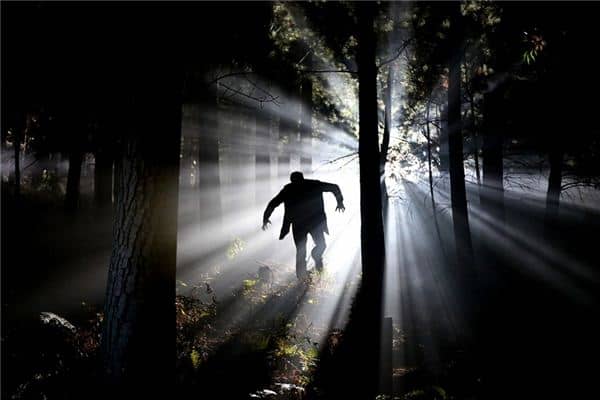 梦见怪胎是什么意思 梦见怪胎是什么意思