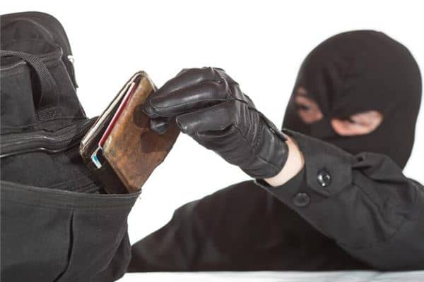 梦见自己掉钱是什么意思 梦见自己掉钱是什么意思