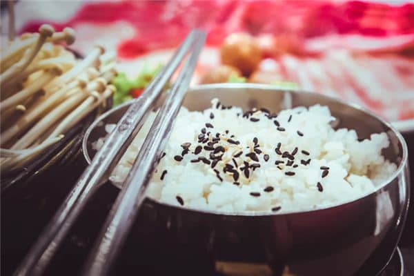 梦见米饭是什么意思 梦见米饭是什么意思