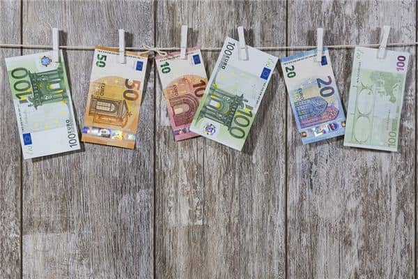 梦见纸币是什么意思 梦见纸币是什么意思