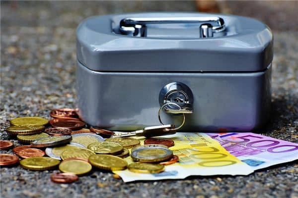 梦见钱柜是什么意思 梦见钱柜是什么意思