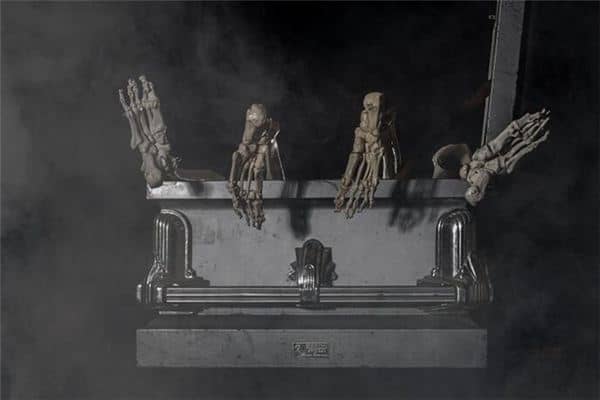 梦见黑色棺材 梦见黑色棺材