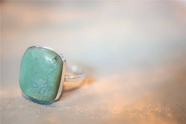 梦见宝玉是什么意思 梦见宝玉是什么意思