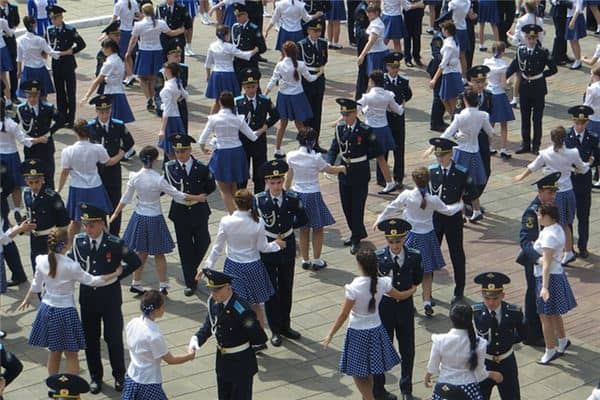 梦见华尔兹是什么意思