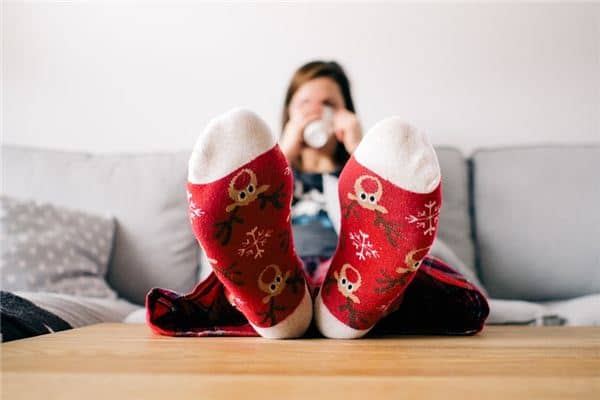 梦见袜子是什么意思 梦见袜子是什么意思