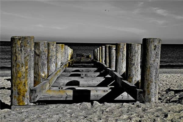 梦见木柱是什么意思 梦见木柱是什么意思