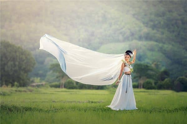 梦见礼服是什么意思 梦见礼服是什么意思