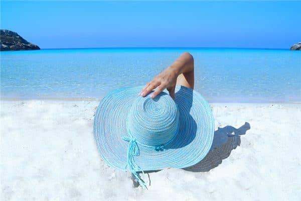 梦见帽子是什么意思 梦见帽子是什么意思