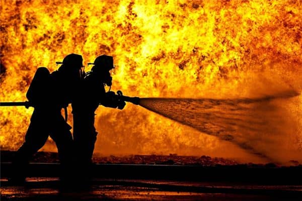 梦见熊熊烈火是什么意思 梦见熊熊烈火是什么意思