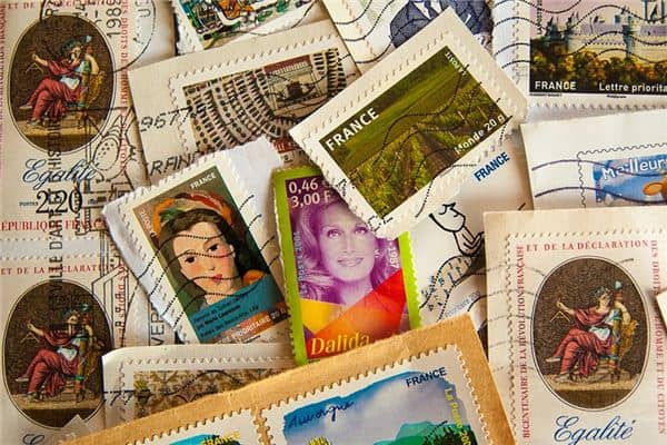 梦见邮票是什么意思 梦见邮票是什么意思