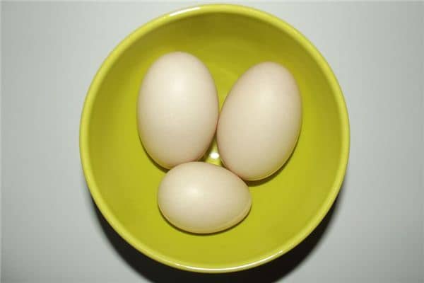 梦见咸鸭蛋是什么意思 梦见咸鸭蛋是什么意思