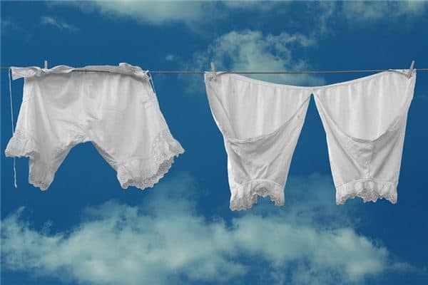 梦见白衣服是什么意思 梦见白衣服是什么意思